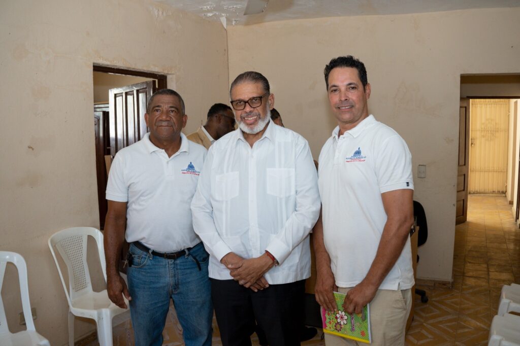 director-desarrollo-de-la-comunidad-llama-a-fortalecer-trabajo-en-zonas-vulnerables