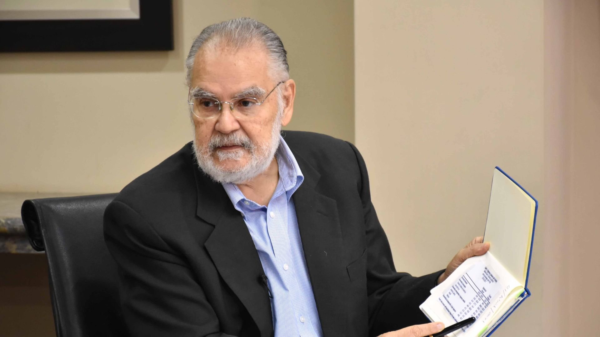 hatton-afirma-llevan-investigaciones-contra-ars-que-no-cumplen-con-sus-funciones