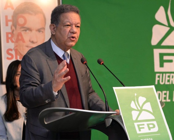 leonel-fernandez-encabeza-asamblea-en-espana-con-dirigentes-de-fp
