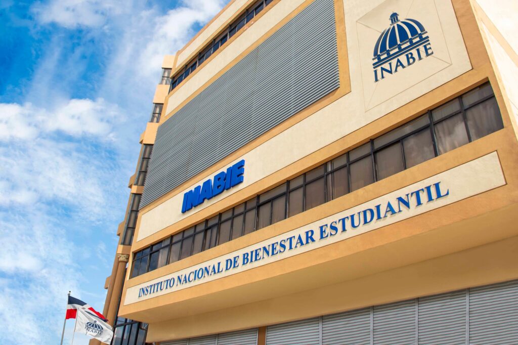 inabie-aclara-a-oferentes-criterios-de-seleccion-de-empresas-suplidoras-de-calzados-importados