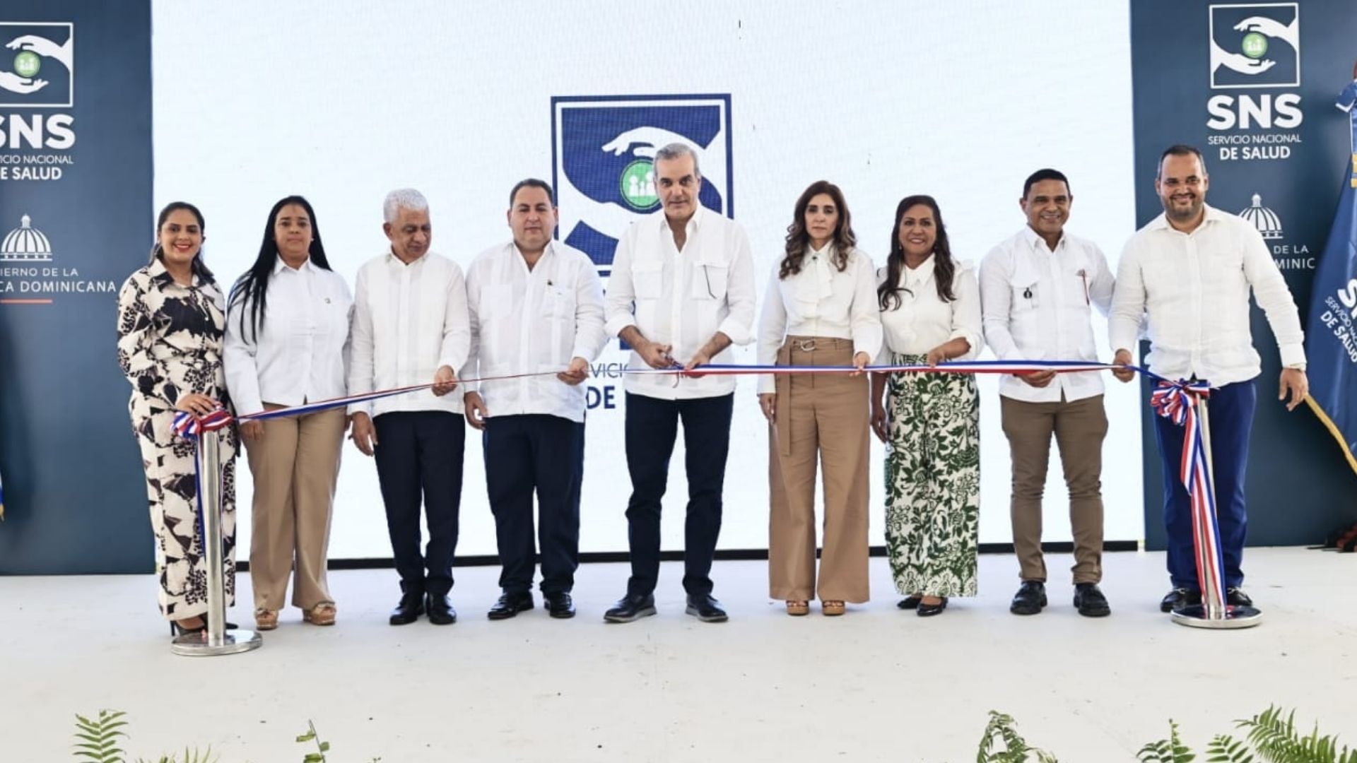video:-entregan-uci-a-hospital-inmaculada-concepcion-en-cotui