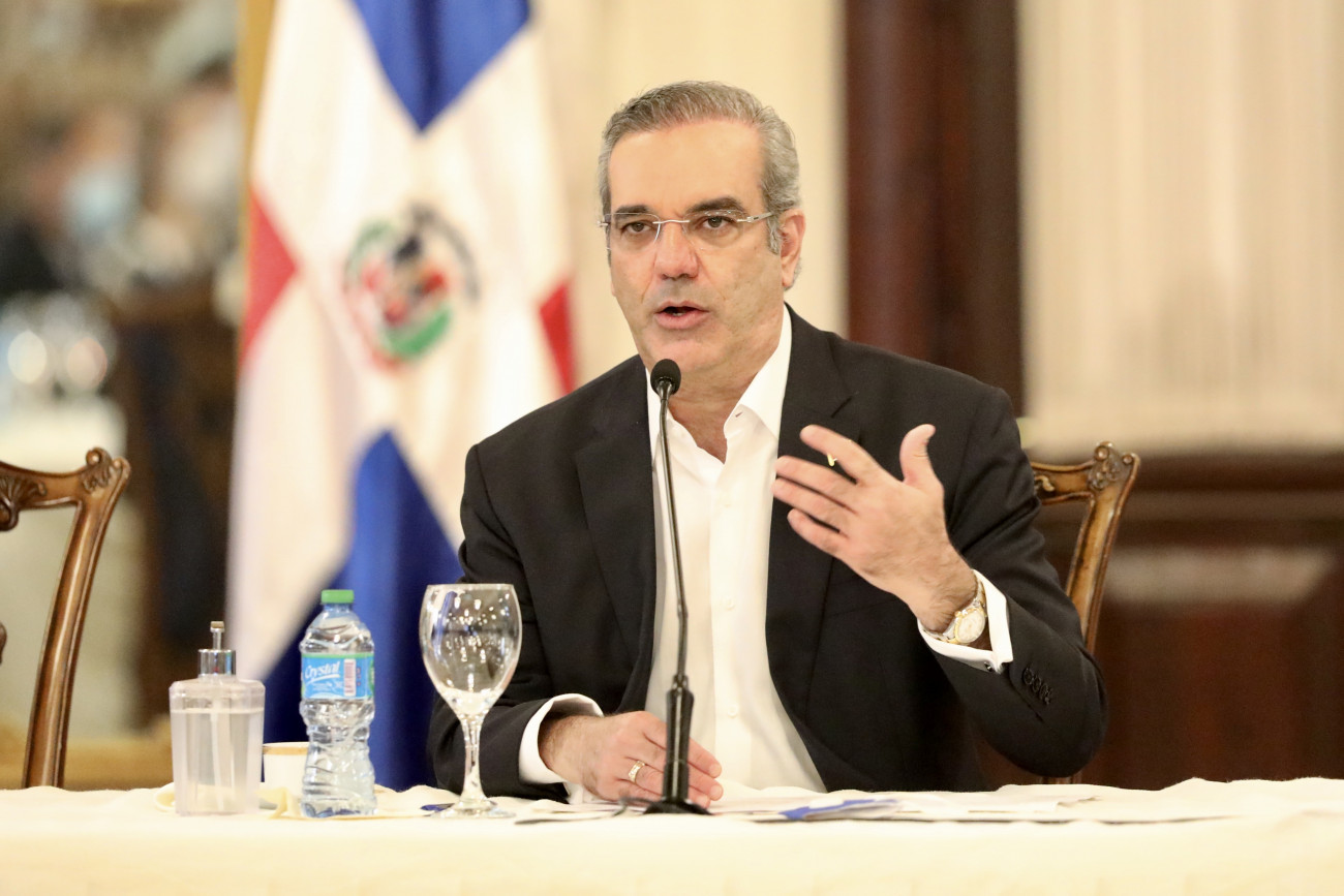 abinader-convoca-reunion-con-organismos-de-emergencia-a-las-2:00-pm