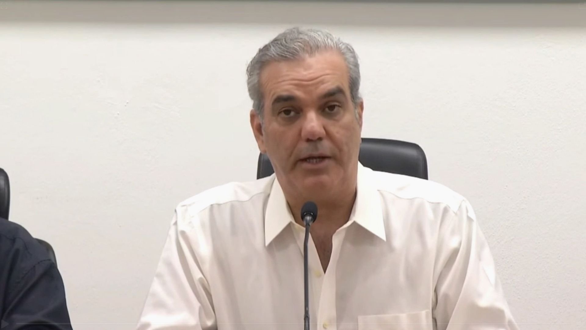abinader-asegura-gobierno-trabaja-en-labores-preventivas-contra-lluvias