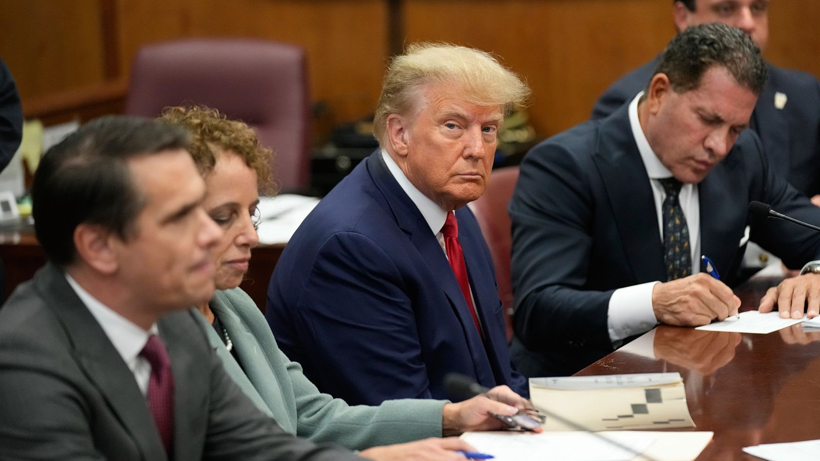 que-pasa-con-las-causas-judiciales-que-tiene-trump-pendientes-ahora-que-volvera-a-ser-presidente-de-eeuu.