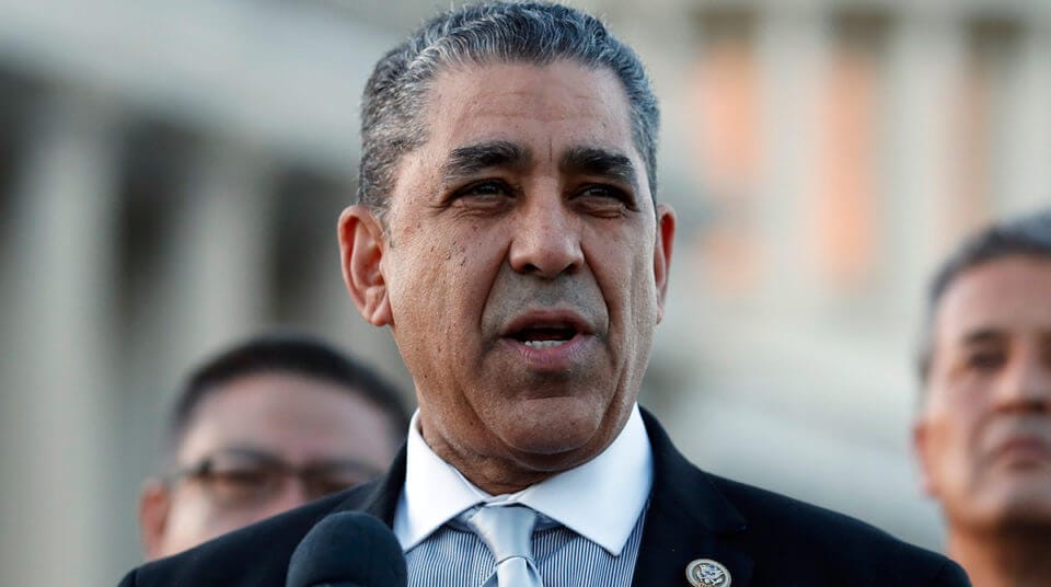 adriano-espaillat-consigue-reeleccion-como-congresista-de-eeuu;-representa-distrito-13-de-nueva-york