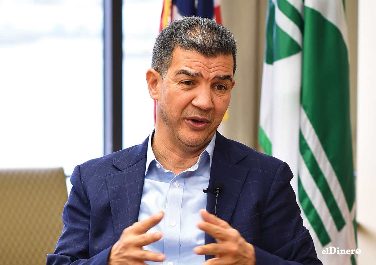 ydanis-rodriguez-gana-premio-al-emigrante-dominicano-sr.-oscar-de-la-renta-2024