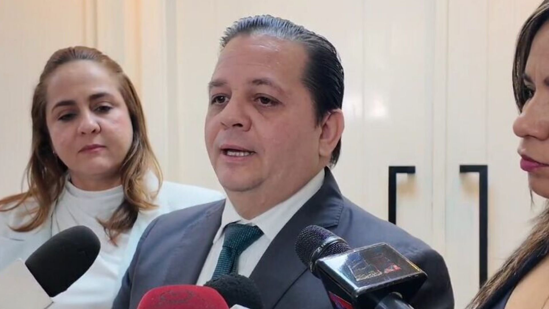 comision-especial-inicia-trabajos-para-reformar-la-ley-340-06-de-compras-y-contrataciones-publicas