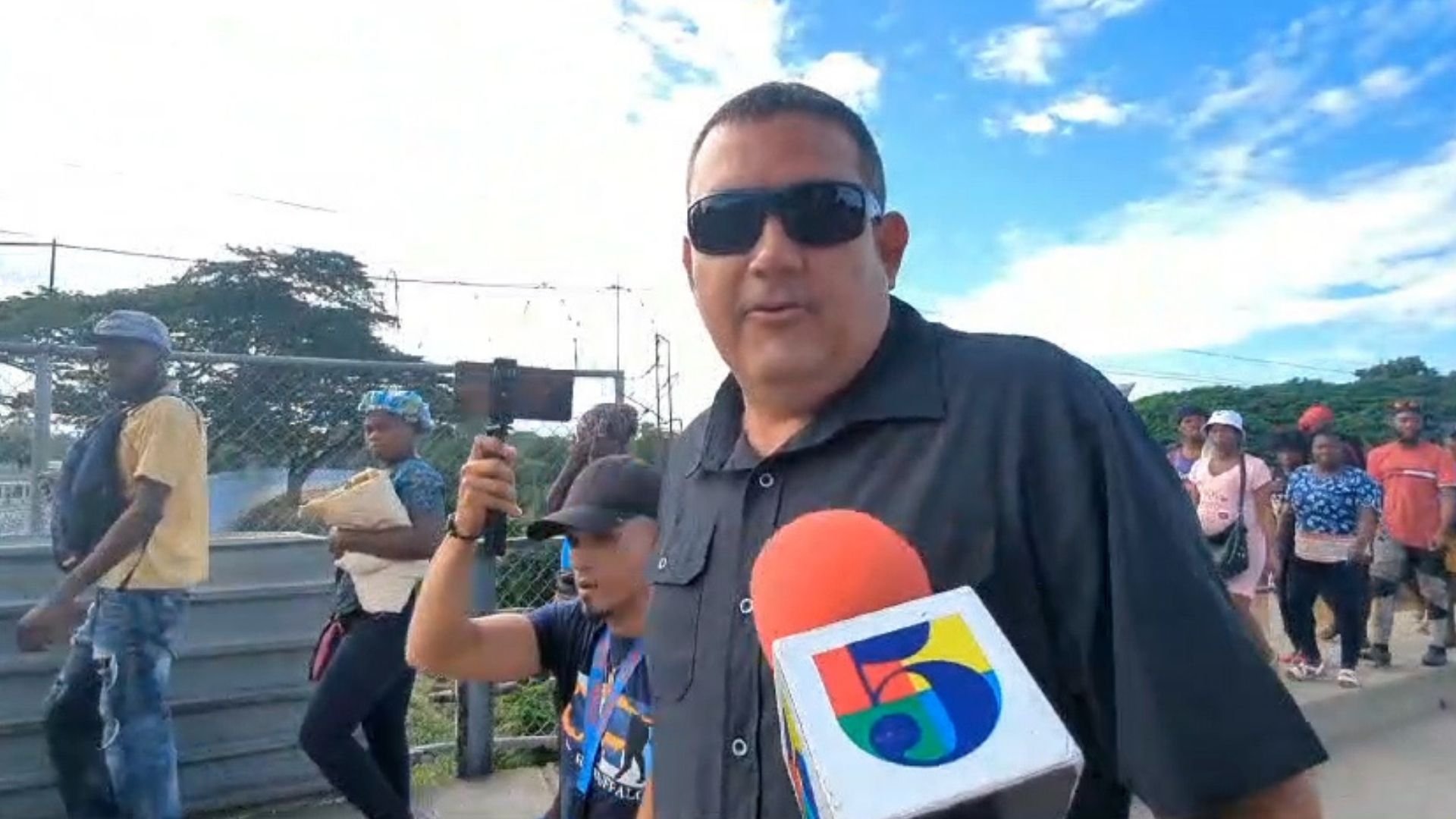 video:-delegacion-de-militares-de-estados-unidos-supervisa-la-frontera-por-dajabon