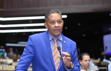 destitucion-de-garry-conille-no-esta-relacionada-a-reunion-con-abinader,-aseguran-legisladores-dominicanos