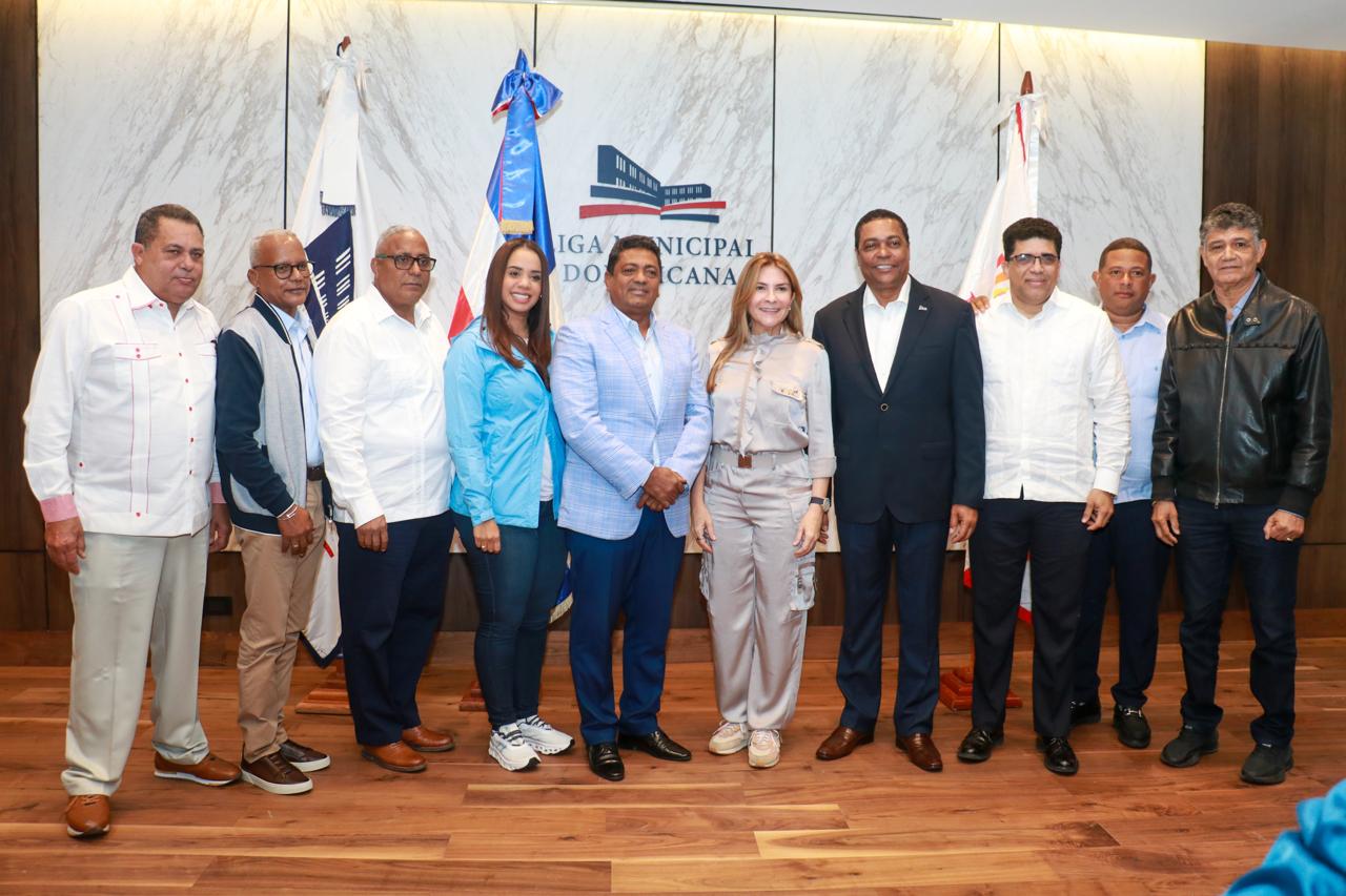 eligen-a-junior-santos-nuevo-presidente-de-la-mgsd
