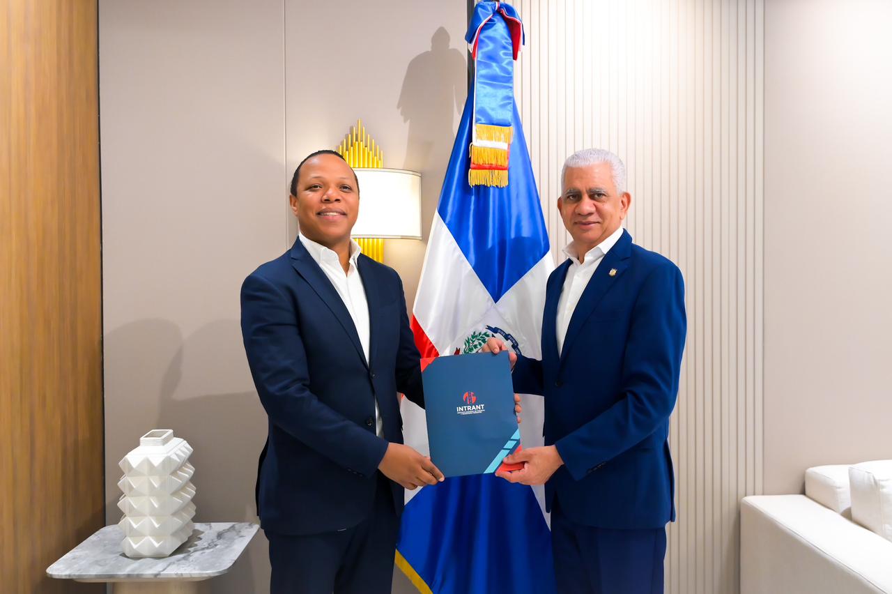 ricardo-de-los-santos-pide-apoyar-pacto-nacional-de-seguridad-vial-presentado-por-intrant