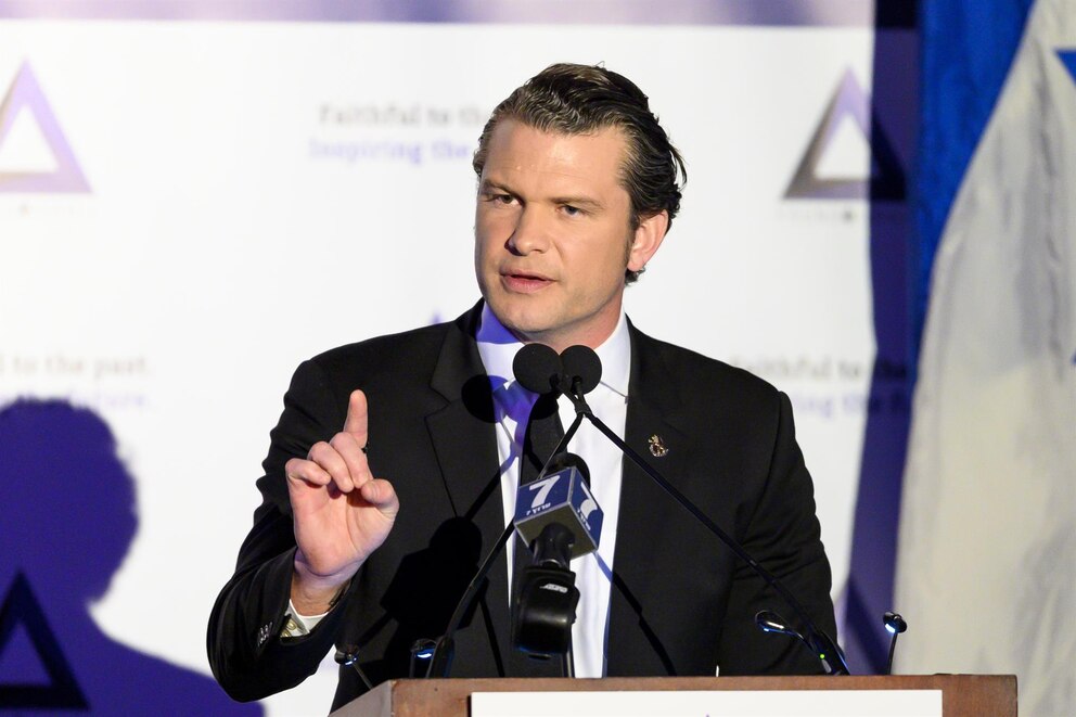 trump-elige-al-presentador-de-fox-news-pete-hegseth-como-secretario-de-defensa