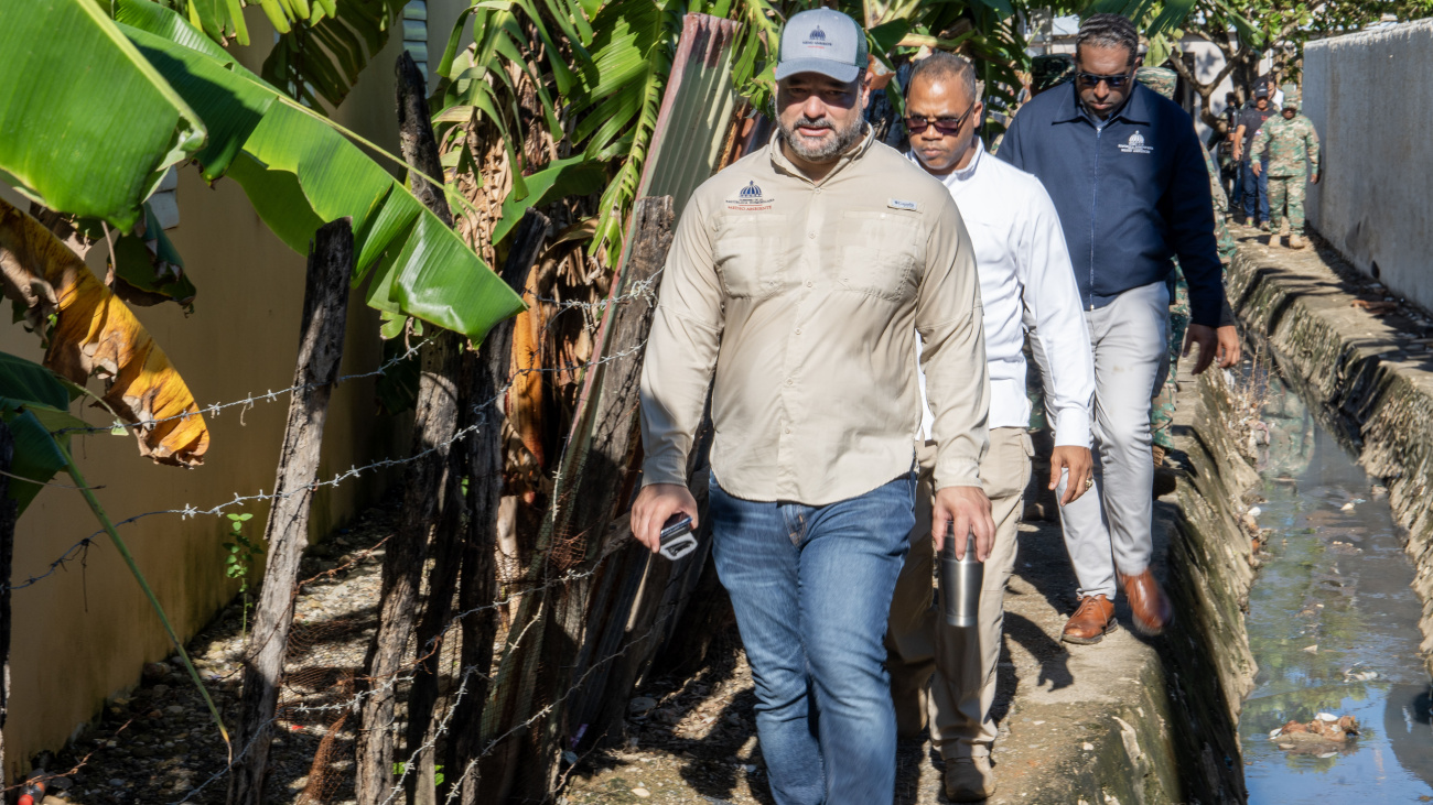 medio-ambiente-notifica-a-invasores-para-que-desalojen-humedal-en-area-protegida-de-la-bahia-luperon