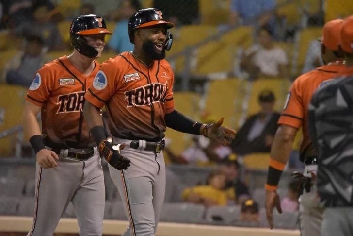 los-toros-ganan-segundo-juego-corrido