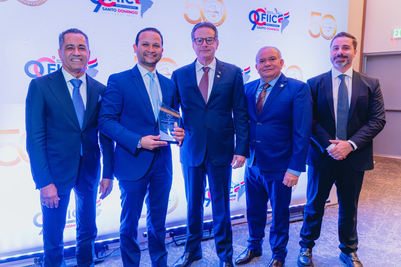 productores-de-asfalto-recibe-reconocimiento-de-la-camara-dominicana-de-la-construccion