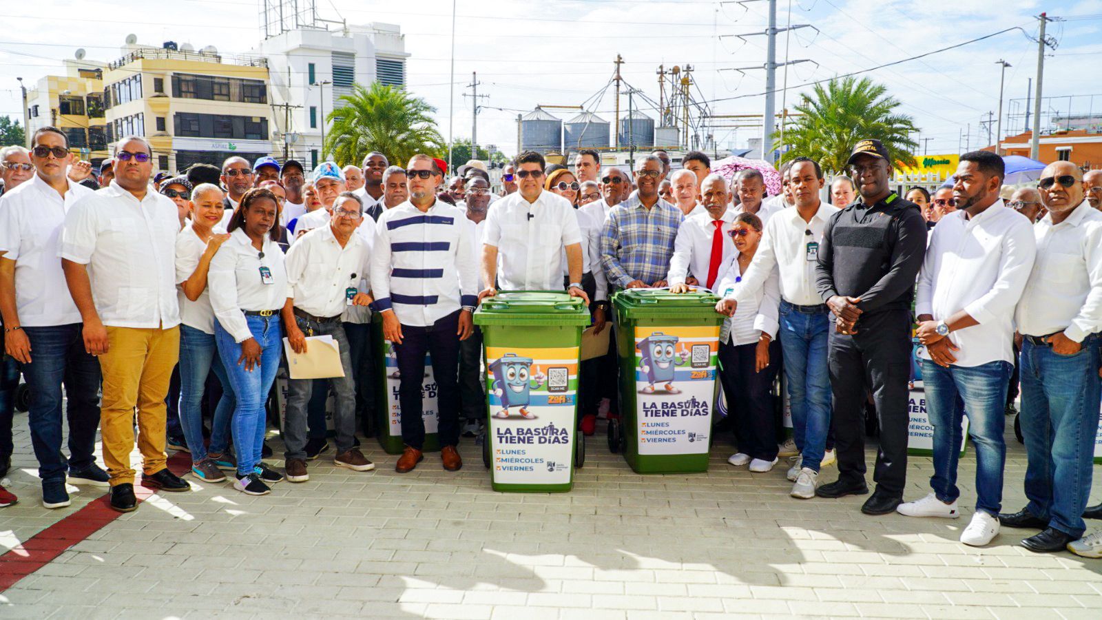 alcalde-dio-astacio-lanza-programa-“navidad-limpia-2024”-en-sde