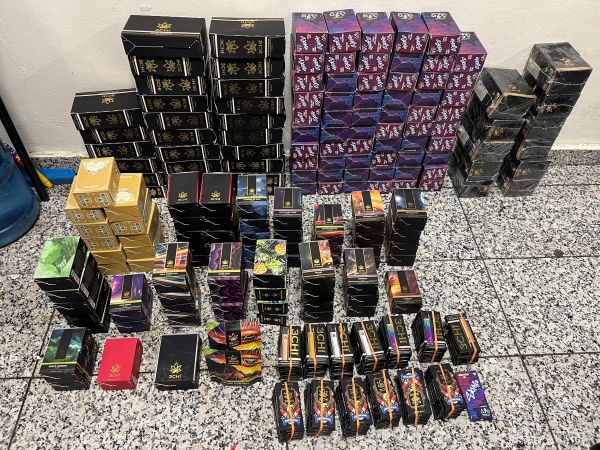 incautan-vapers-llenos-de-supuesta-marihuana,-chocolates-y-gomitas-de-cannabis