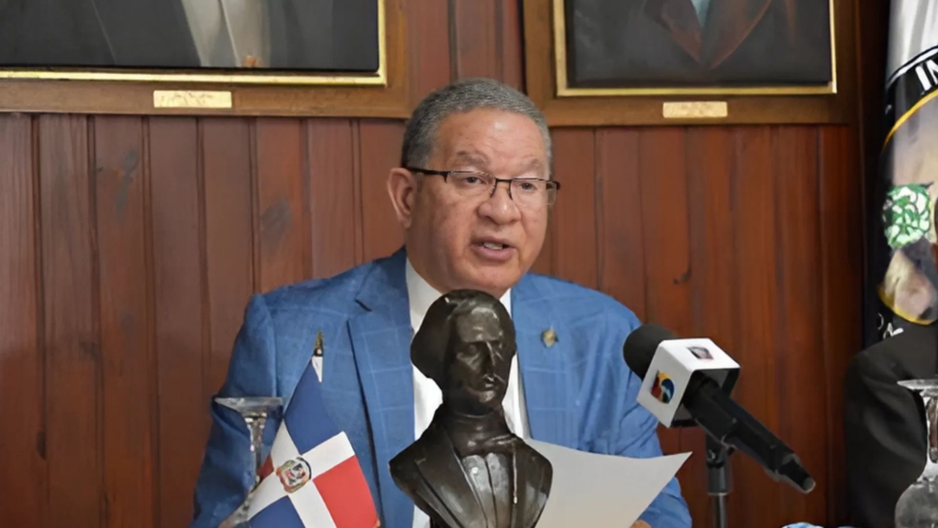 instan-al-empresariado-priorizar-la-mano-de-obra-dominicana