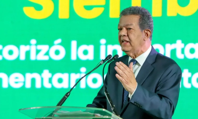 leonel-fernandez-denuncia-gobierno-uso-para-la-reeleccion-los-775-millones-de-dolares-de-contrato-aerodom