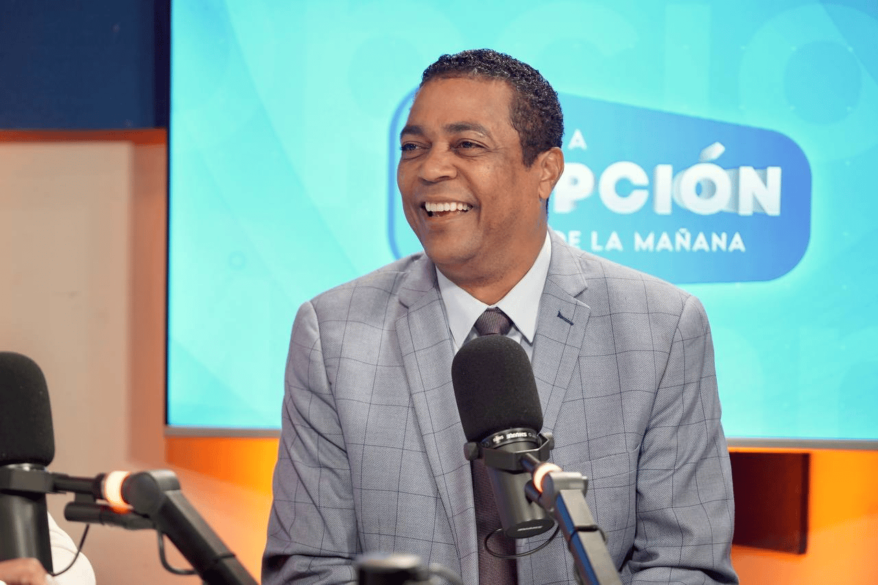 victor-d’-aza-dice-gobierno-buscara-mecanismos-para-seguir-desarrollando-municipios