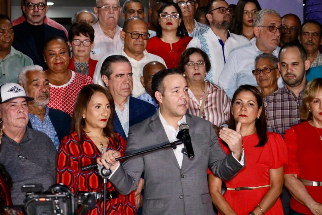 johnny-pujol:-«nos-preocupa-profundamente-el-desorden-que-ha-operado-en-la-entrega-del-bono-navideno»