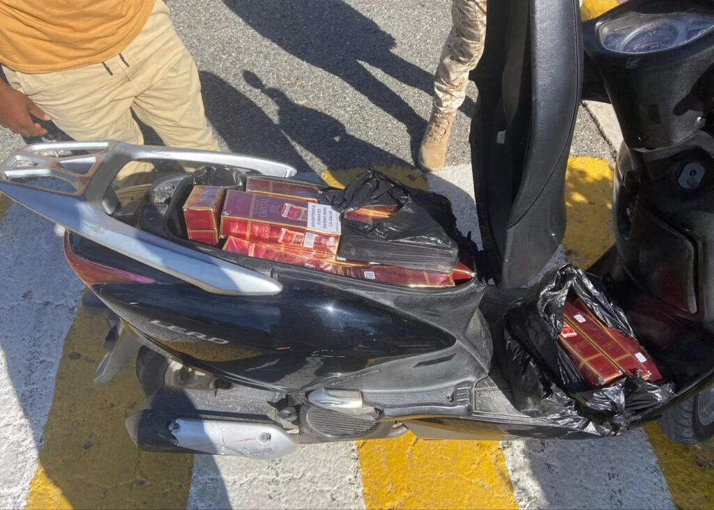 cesfront-incauta-mas-de-100-mil-unidades-de-cigarrillos-trasladadas-en-tres-motocicletas
