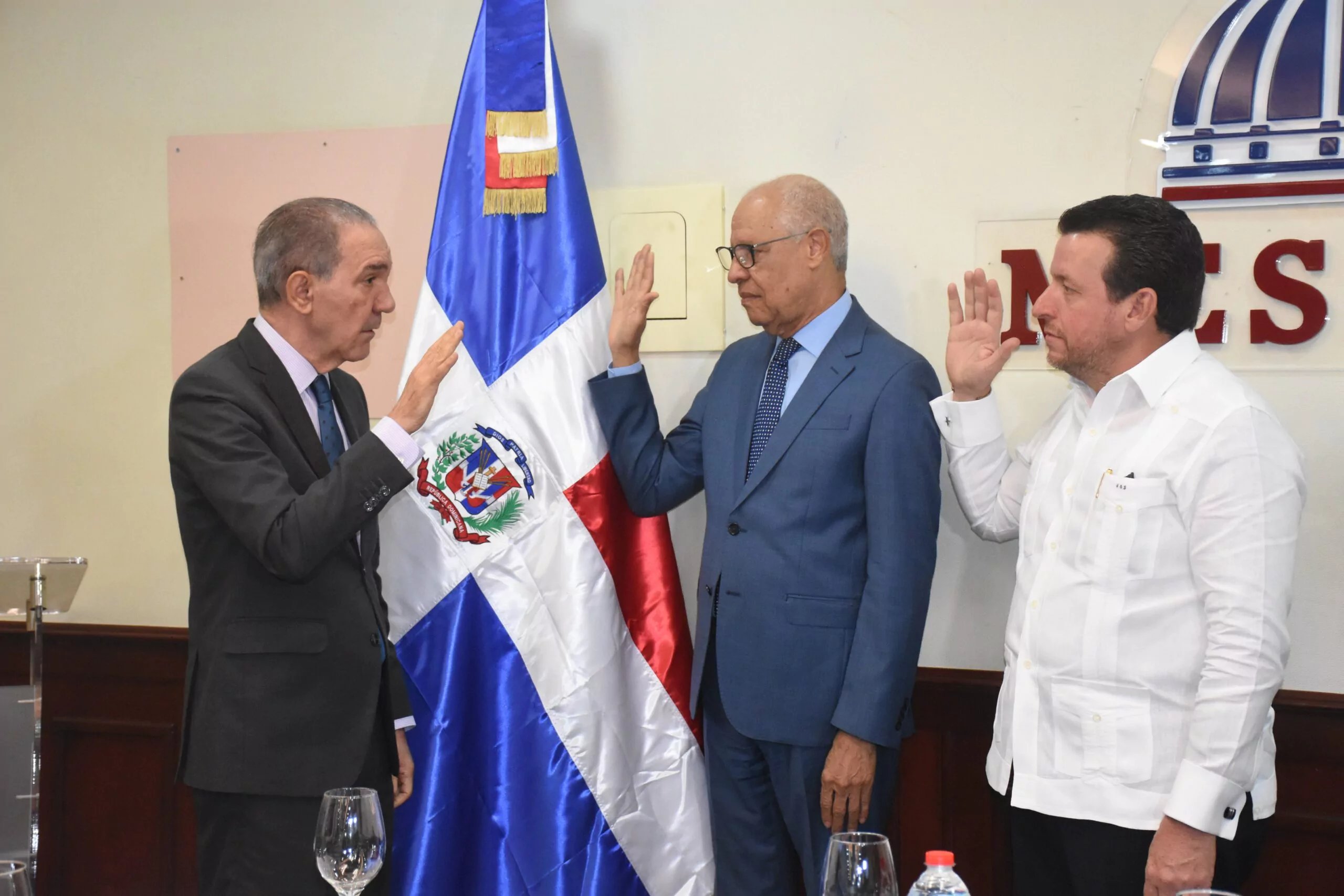 juramentan-nuevos-miembros-del-consejo-nacional-de-educacion-superior