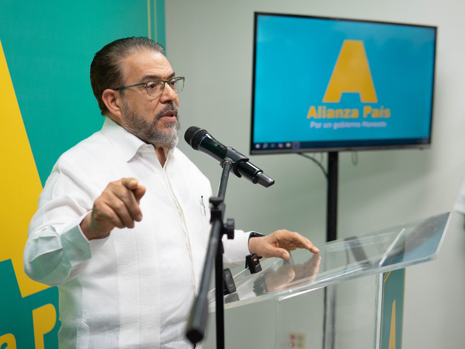 guillermo-moreno-sostendra-encuentros-con-militancia-de-su-partido-en-nueva-york