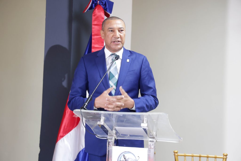 senador-santiago-zorrilla-rinde-cuentas-de-su-gestion-y-ratifica-compromiso-con-el-desarrollo-de-el-seibo