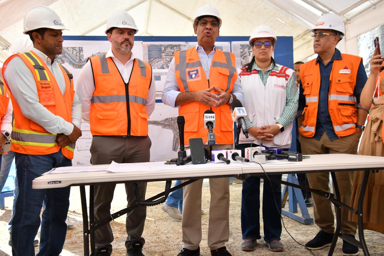 ministro-de-mopc-detalla-proyectos-ejecutados-con-fondos-del-acuerdo-entre-el-gobierno-y-aerodom