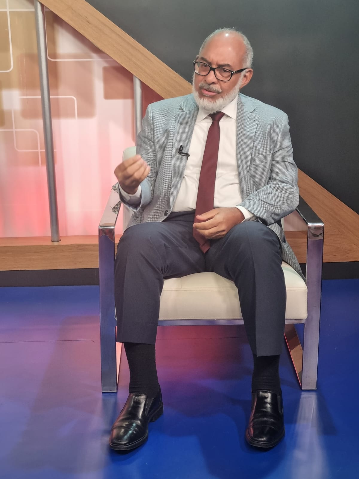 video-persio-maldonado:-es-valida-preocupacion-abinader-sobre-danos-de-fake-news-a-la-institucionalidad-democratica