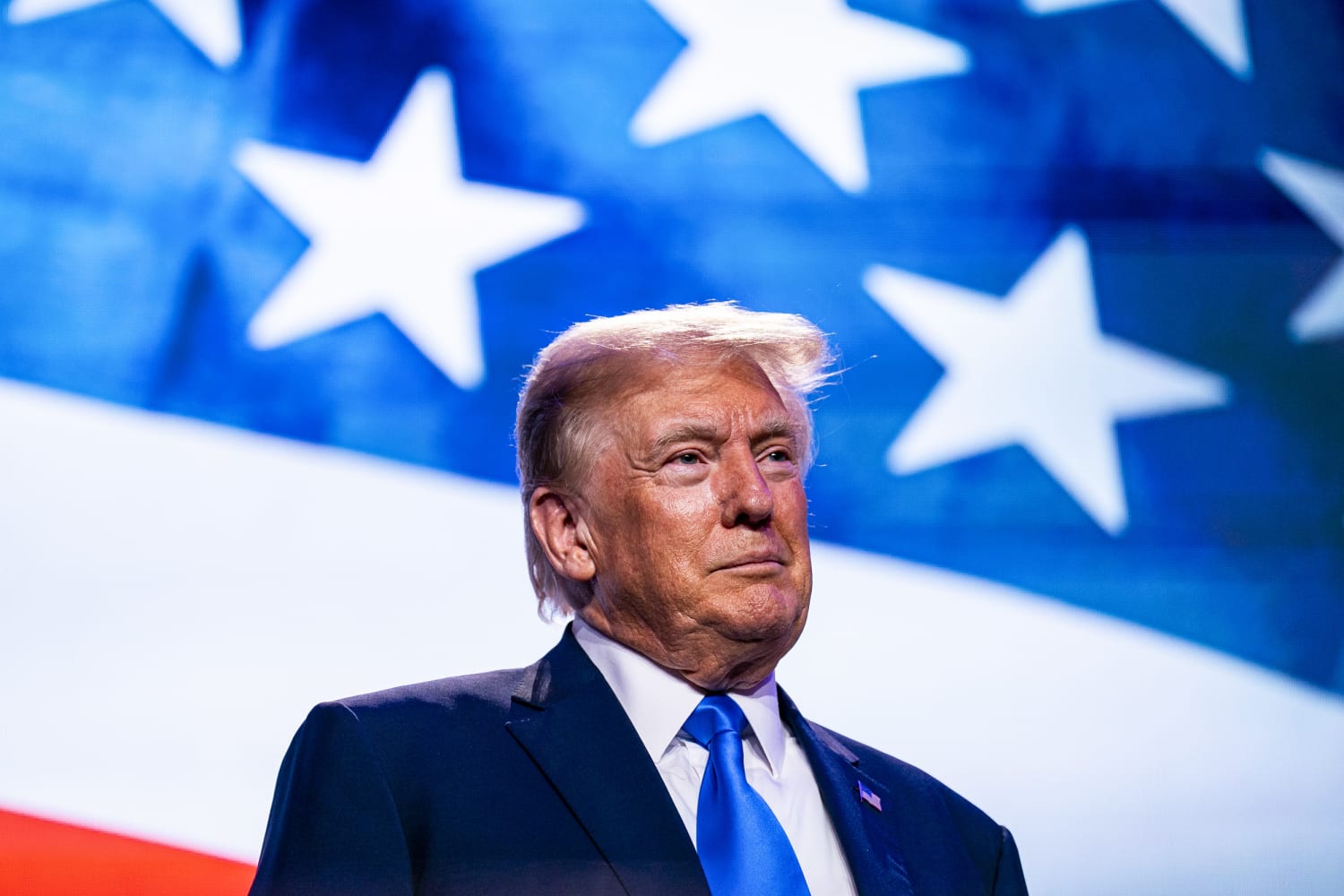 trump-promete-mano-dura-en-inmigracion-y-politica-comercial-en-su-primer-dia