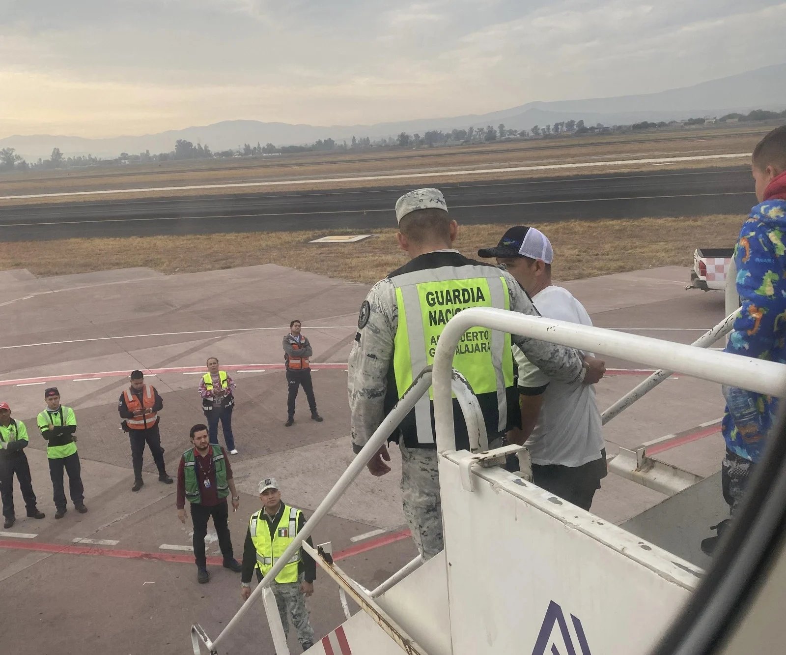 la-fiscalia-abre-investigacion-a-pasajero-que-intento-desviar-avion-de-mexico-a-eeuu.