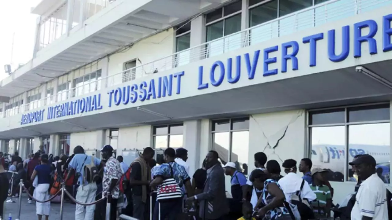 aeropuerto-de-haiti-reinicia-operaciones-de-vuelos-comerciales