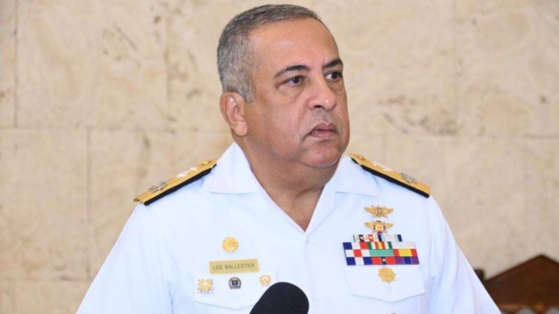 migracion-ordena-agentes-usar-la-fuerza-para-evitar-agresiones-de-haitianos