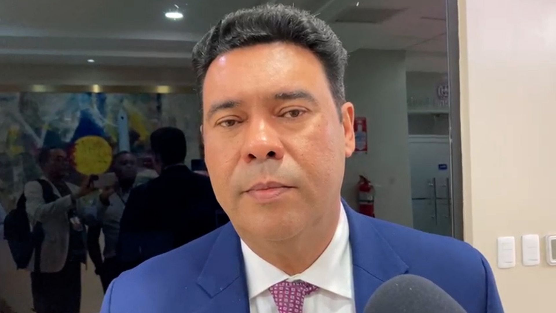 cesantia:-“yo-espero-que-esto-no-se-convierta-en-un-show-politico”