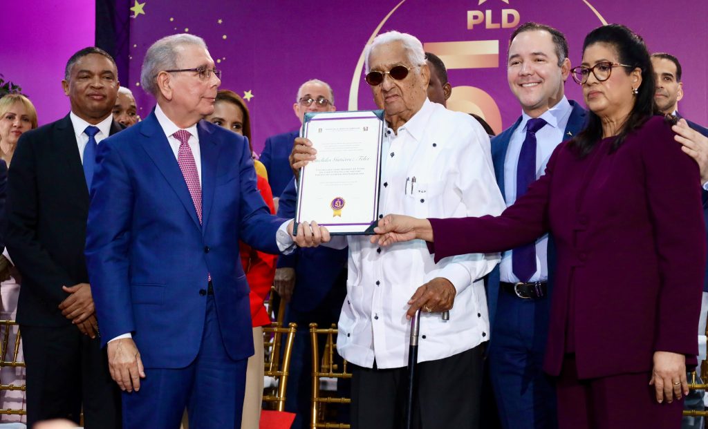 danilo-medina-y-flavia-garcia-destacan-legado-de-euclides-gutierrez-felix-en-celebracion-51-aniversario-del-pld