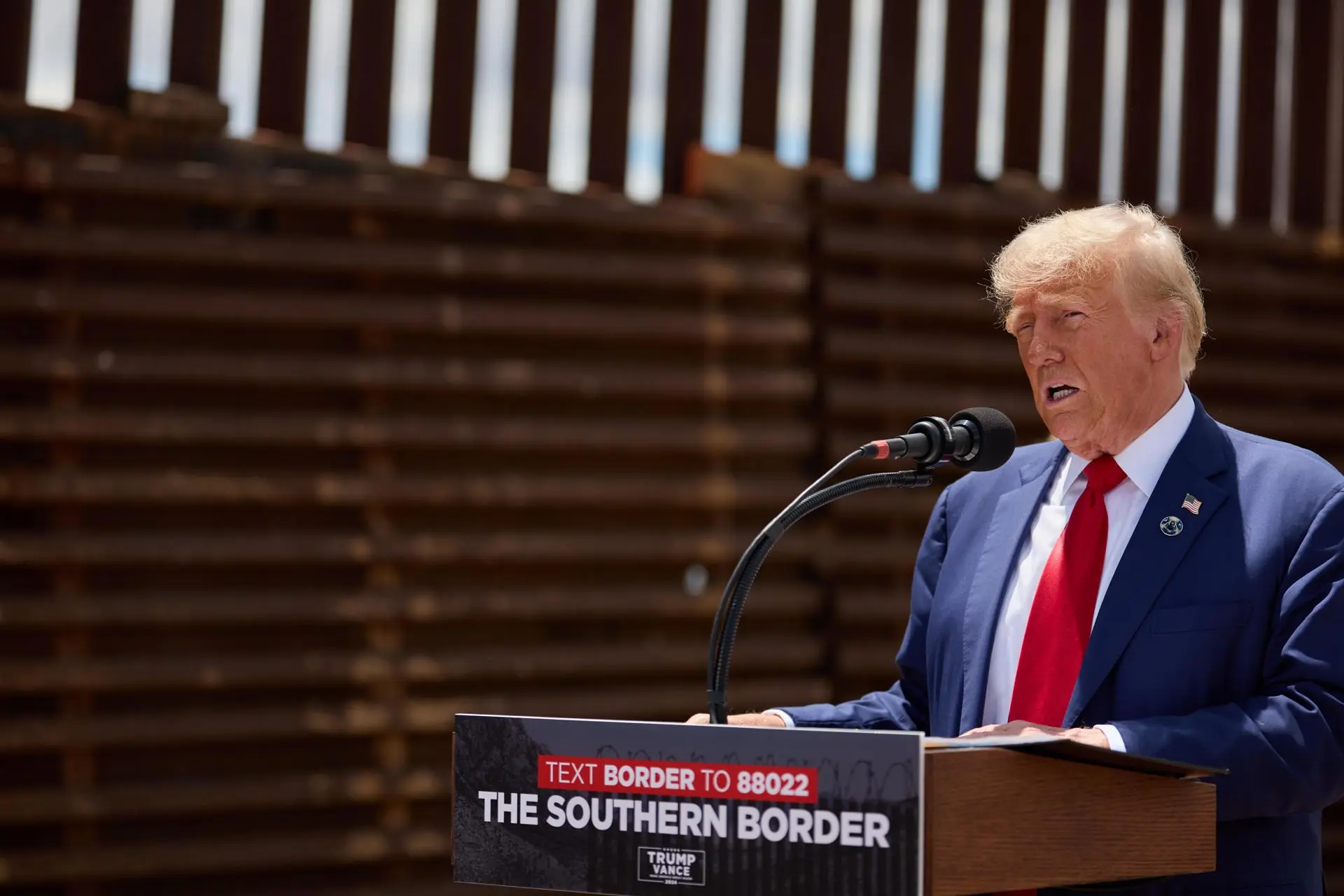 trump-se-compromete-a-continuar-la-construccion-del-muro-fronterizo-de-mexico