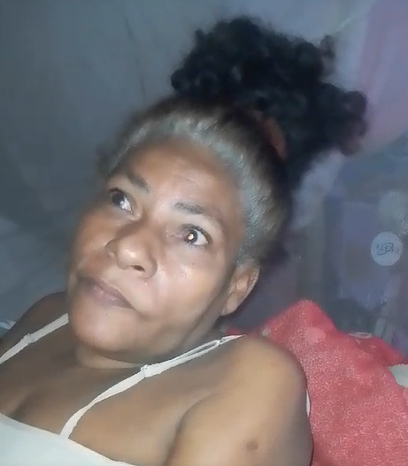 mujer-discapacitada-y-en-estado-de-extrema-pobreza-pide-ayuda-en-azua