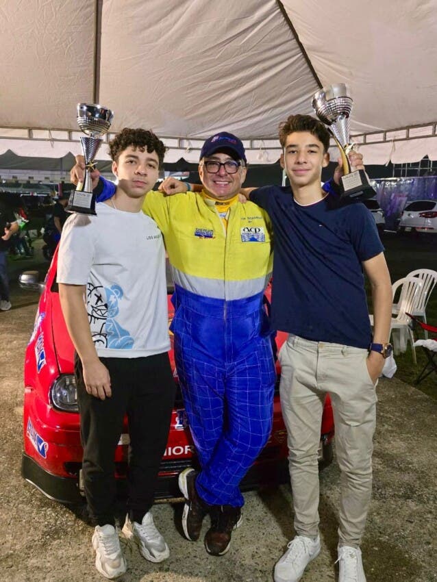 pichardo-cierra-con-“broche-de-oro”-su-regreso-campeonato-de-autos