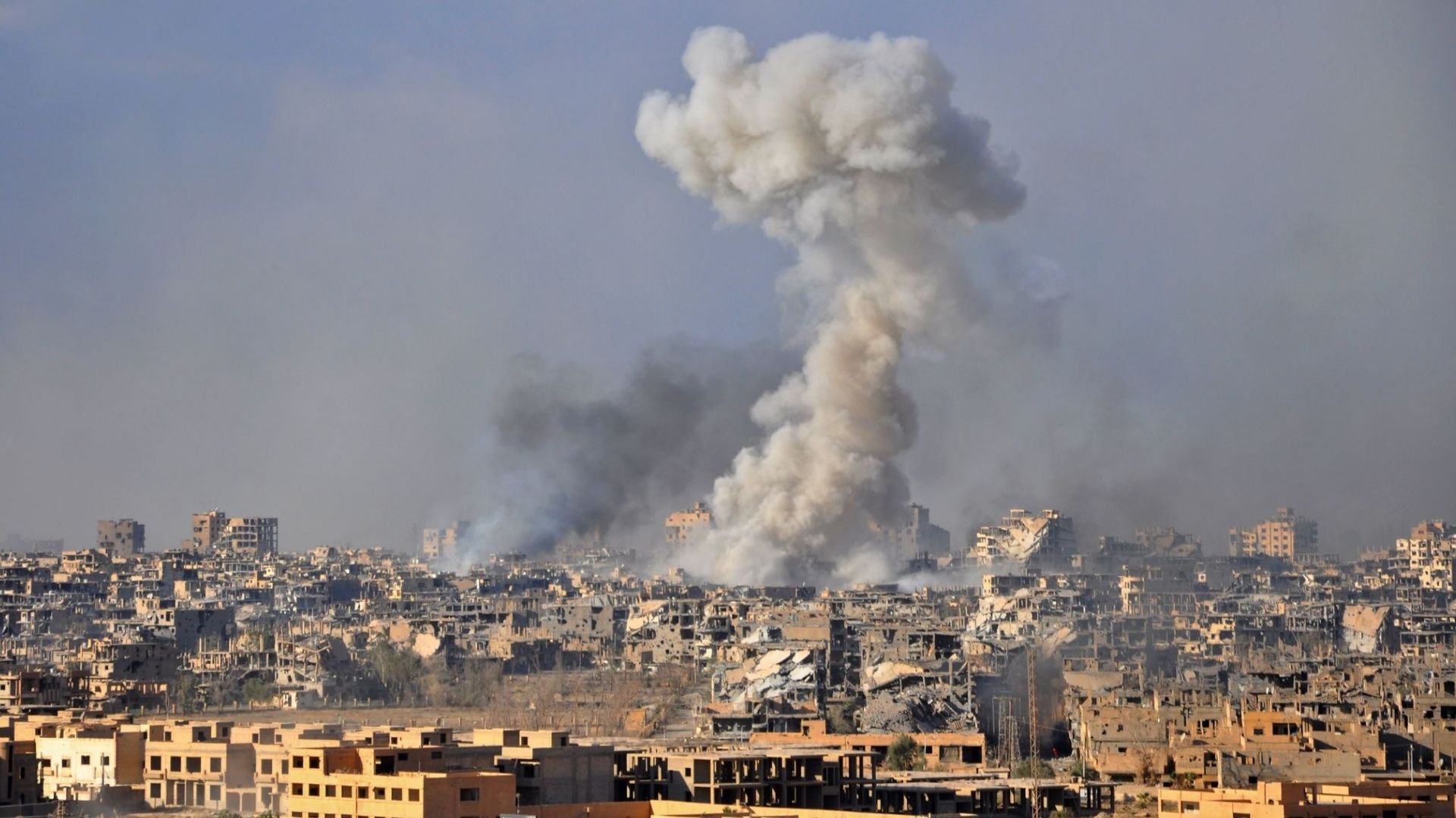 casi-500-ataques-israelies-contra-siria-desde-la-caida-de-al-asad,-dice-ong