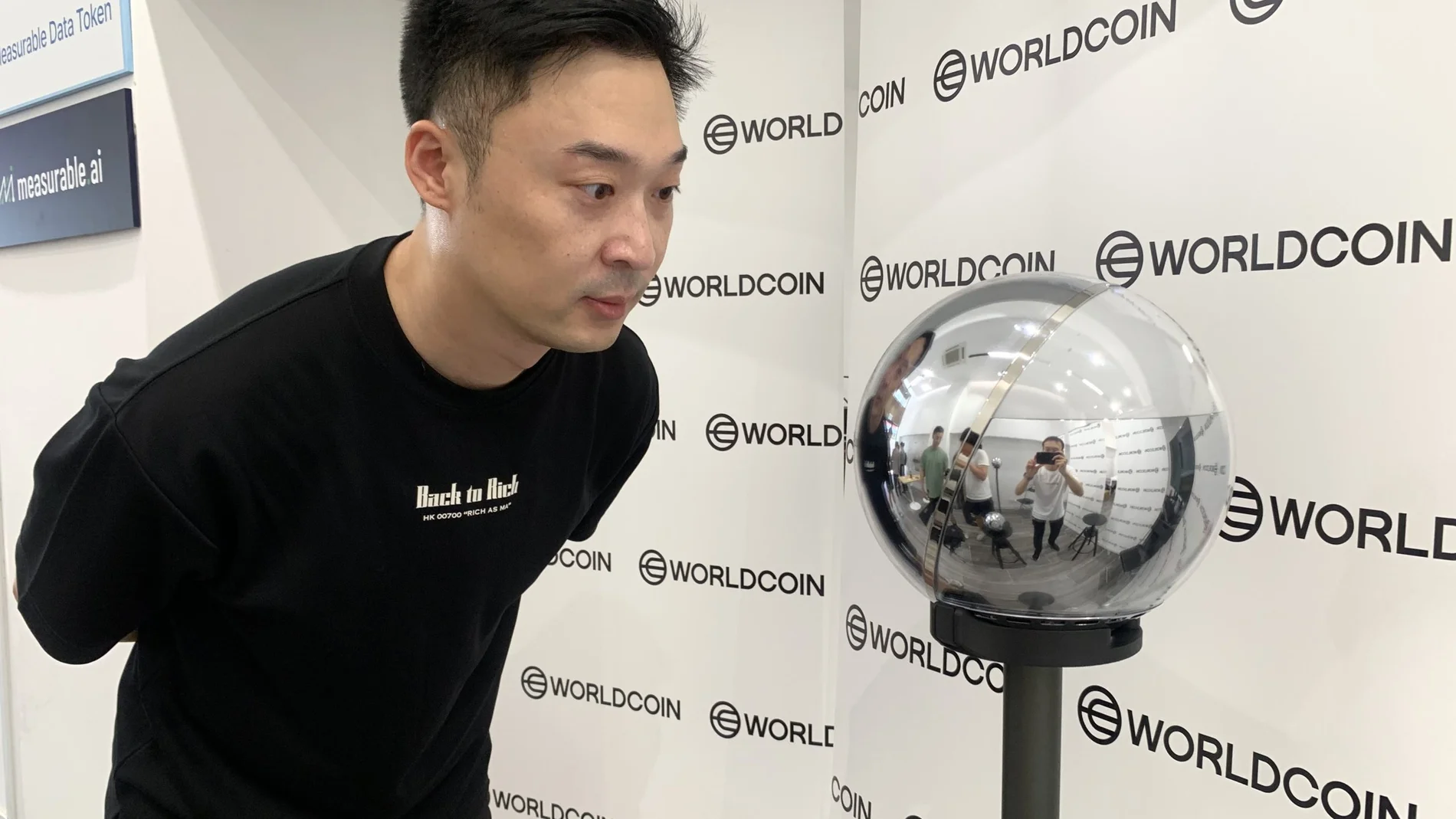 pro-consumidor-advierte-a-empresa-worldcoin-que-si-abre-incautara-equipos