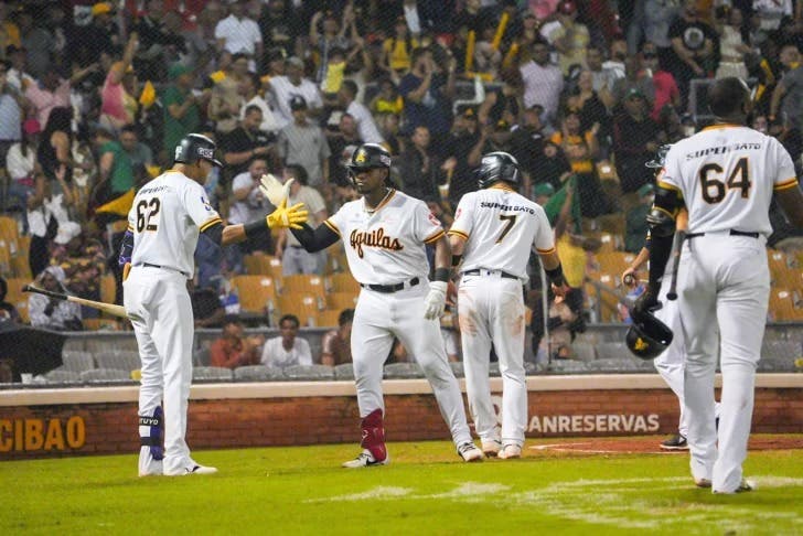 las-aguilas-empatan-en-primero-con-las-estrellas