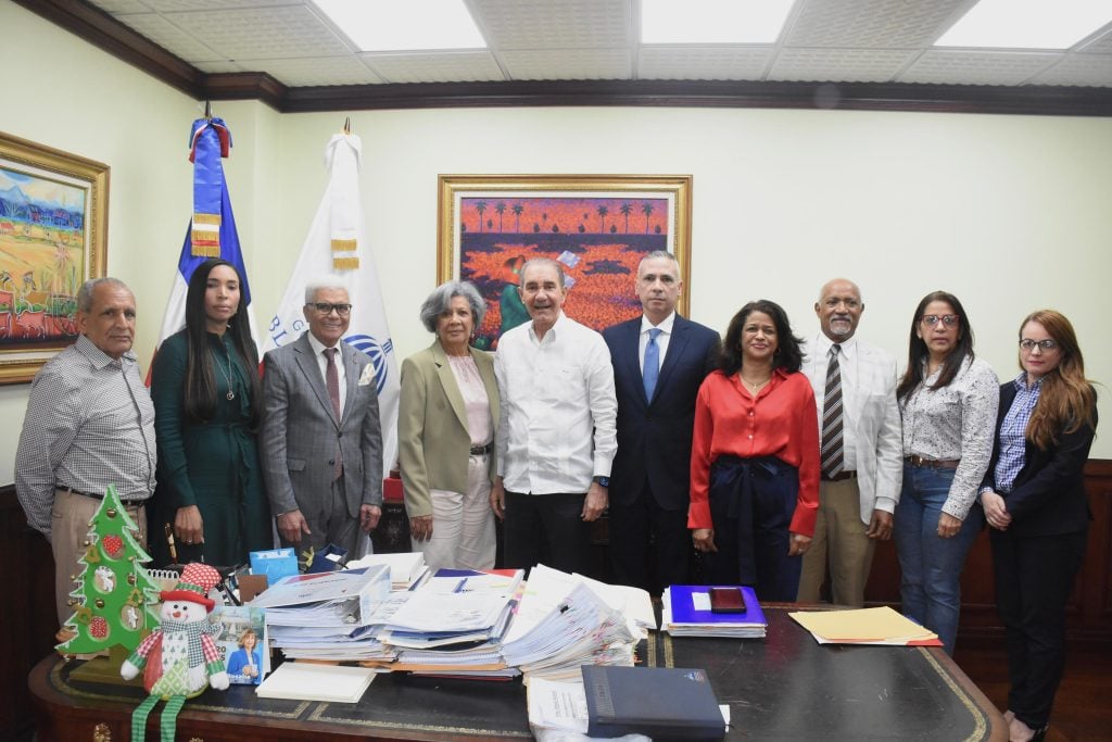 mescyt-informa-estudiantes-que-solicitan-pago-de-ayuda-en-rusia-no-son-becados-de-la-institucion