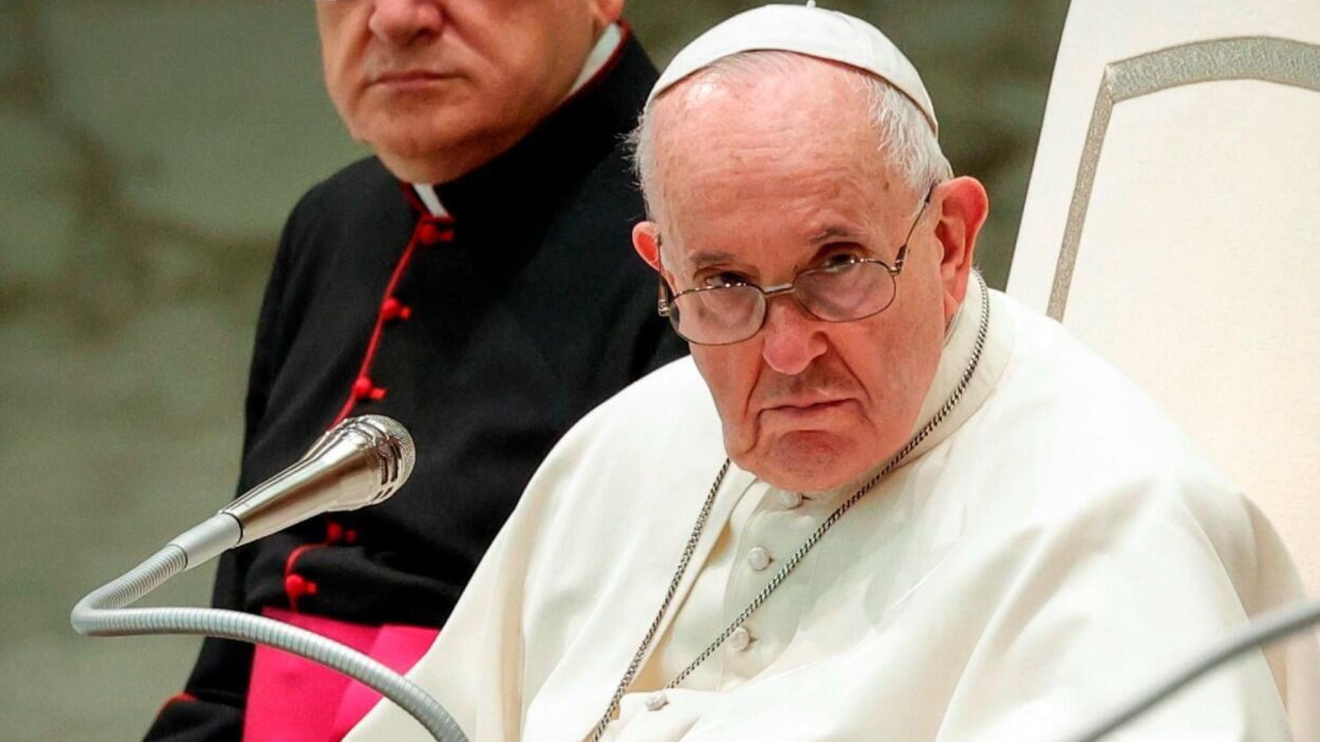 ¡por-chismear!-papa-francisco-regana-al-personal-del-vaticano