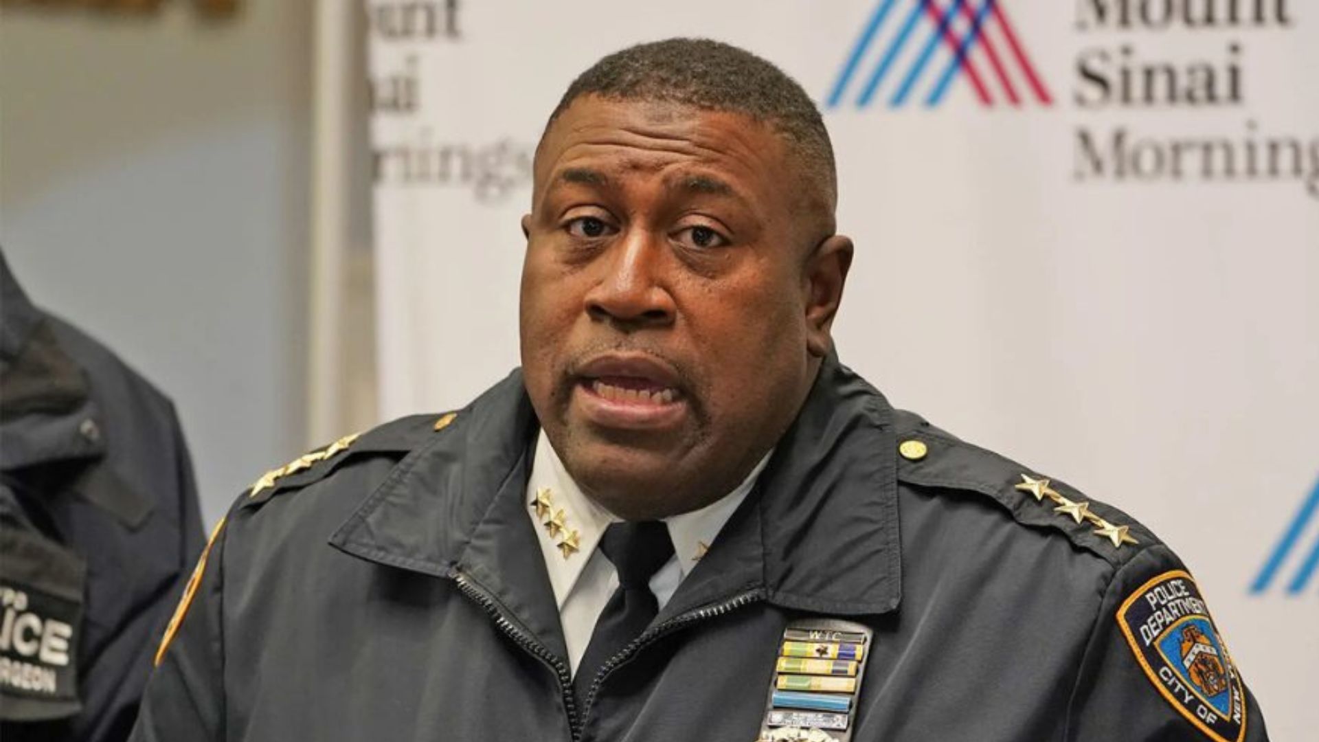 renuncia-jefe-de-la-policia-de-new-york-acusado-de-exigir-sexo-a-una-subordinada