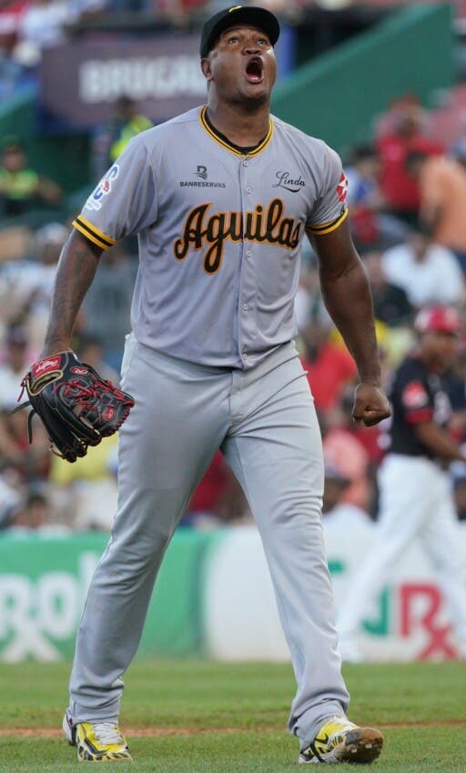 enny-romero-renace-con-las-aguilas-cibaenas