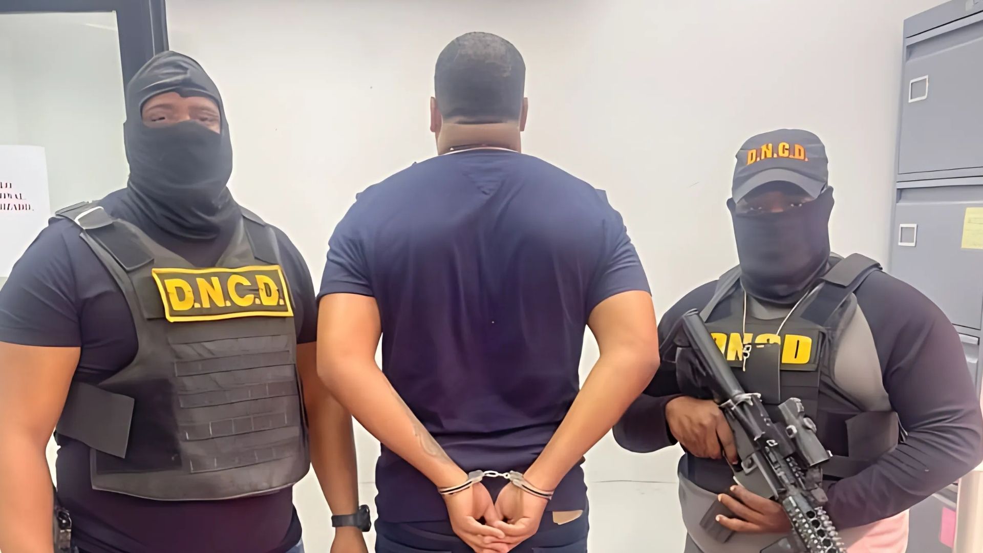 capturan-hombre-buscado-por-decomiso-de-263-paquetes-de-cocaina-en-barahona