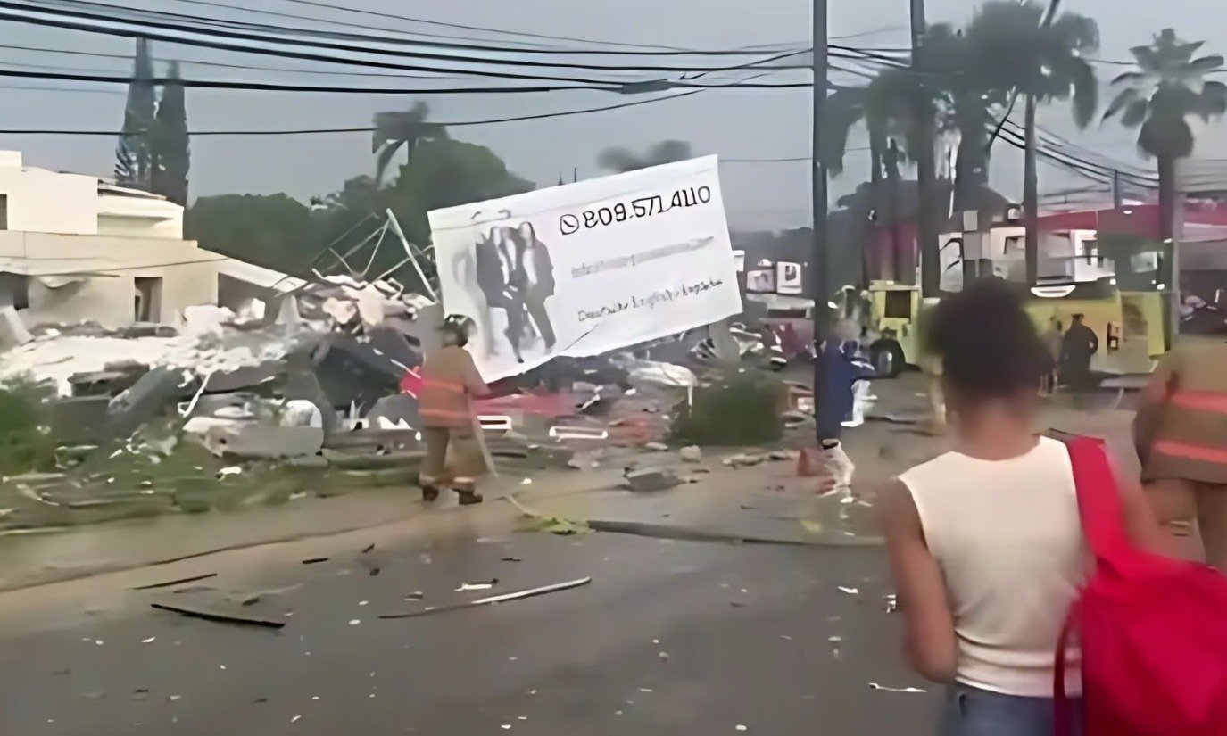 camara-capta-momento-de-explosion-en-sosua