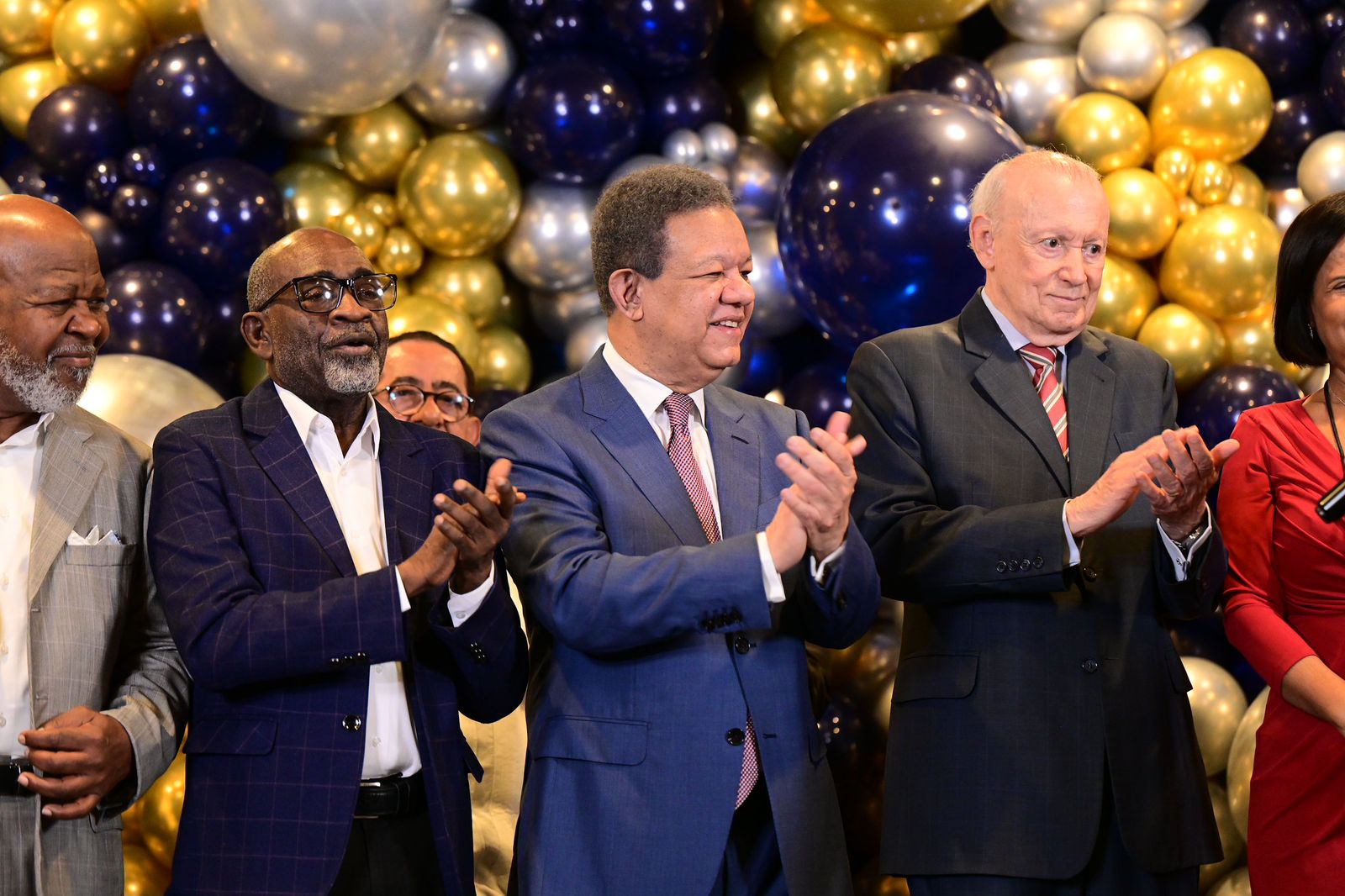 leonel-celebra-su-cumpleanos-valorando-la-amistad-y-el-respaldo-de-seguidores-a-pesar-de-no-estar-en-el-poder